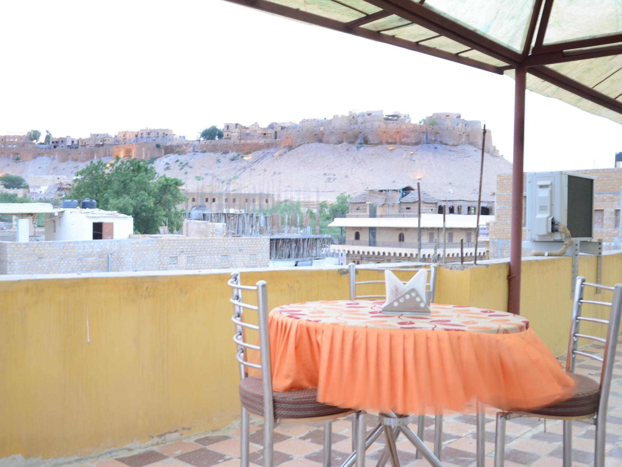 Hotel Rana Villa ジャイサルメール エクステリア 写真